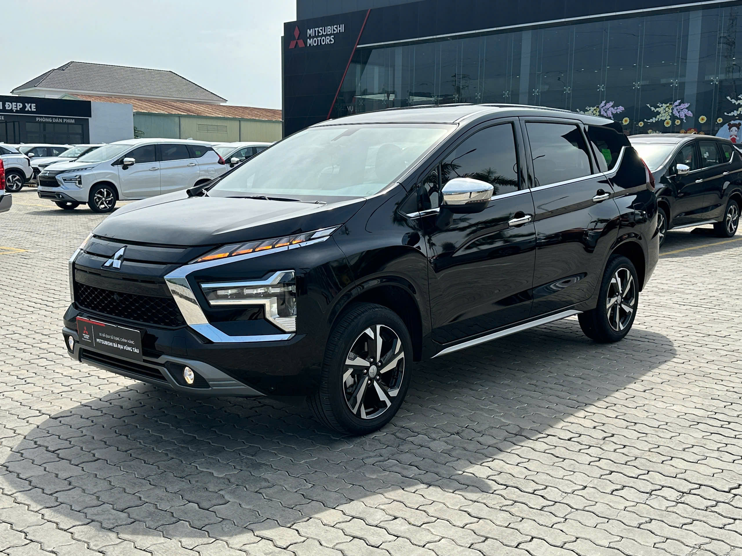 xpander premium 2024 đen xpander premium 2024 đen