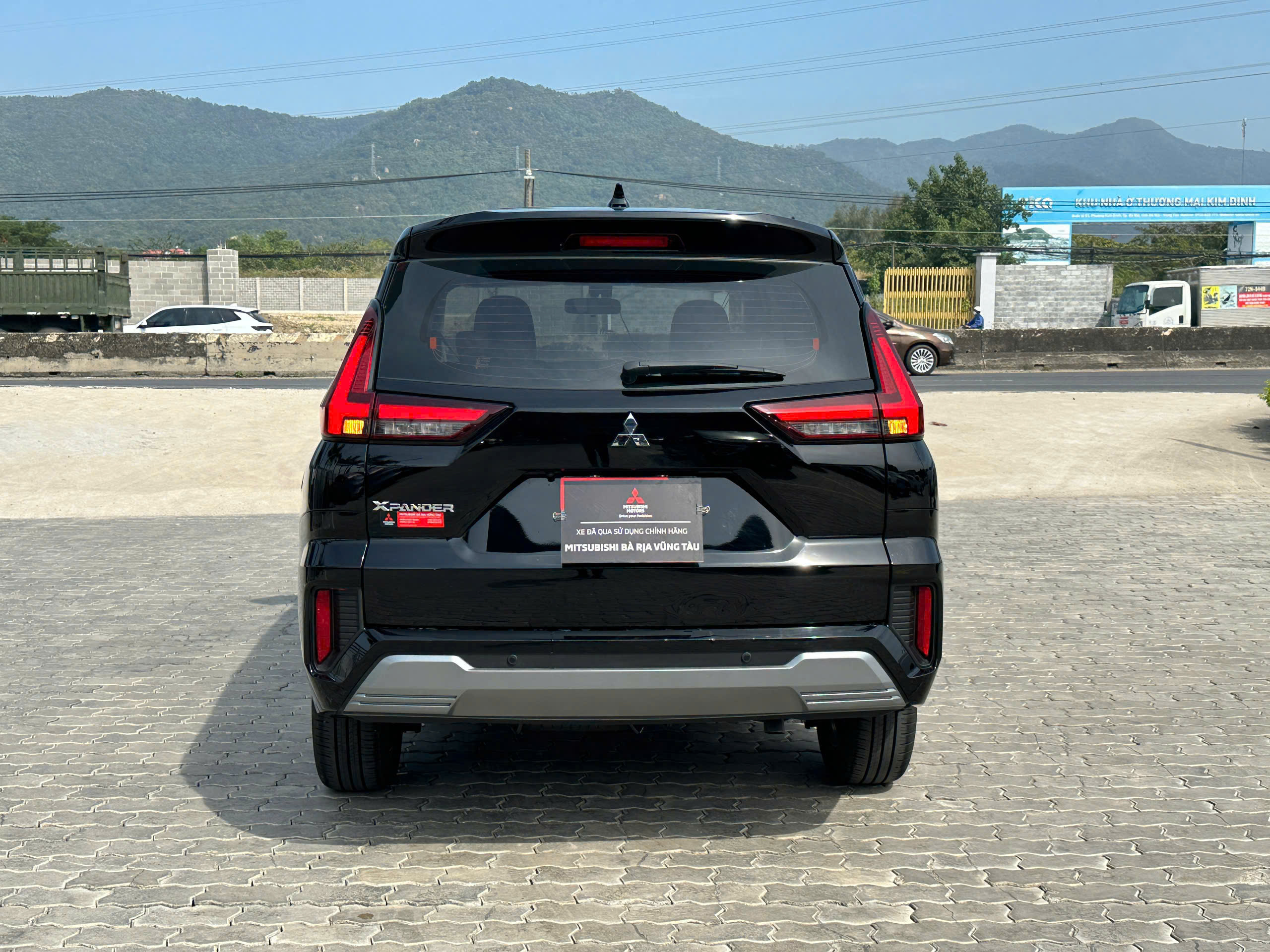 xpander premium 2024 đen xpander premium 2024 đen