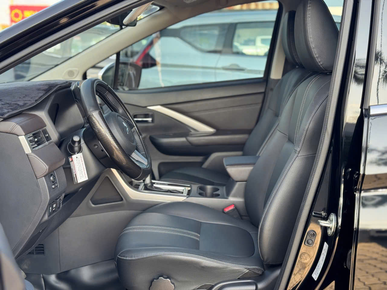 xpander premium 2024 đen xpander premium 2024 đen