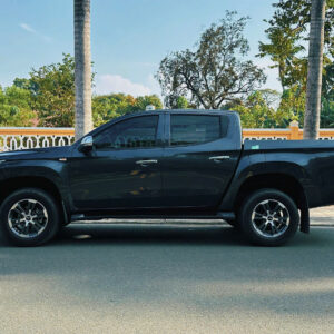 triton 4x2 at 2023 xám